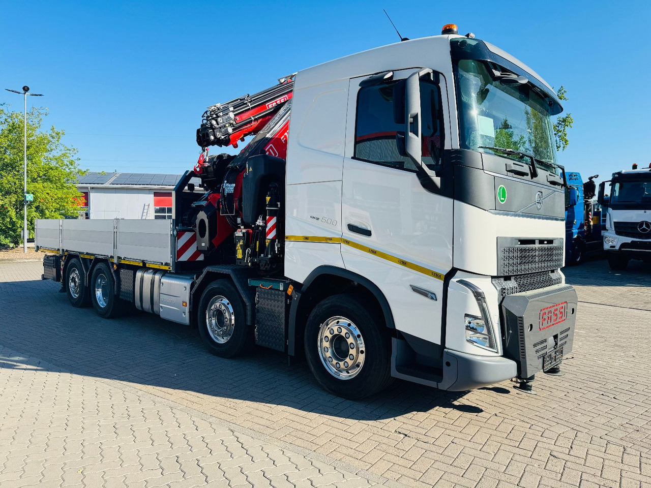 Volvo FH 500 8x2 mit F710RA.2.27 L426 und V20 Winde - 트럭, 크레인 트럭 : 사진 2 Volvo FH 500 8x2 mit F710RA.2.27 L426 und V20 Winde - 트럭, 크레인 트럭 : 사진 2