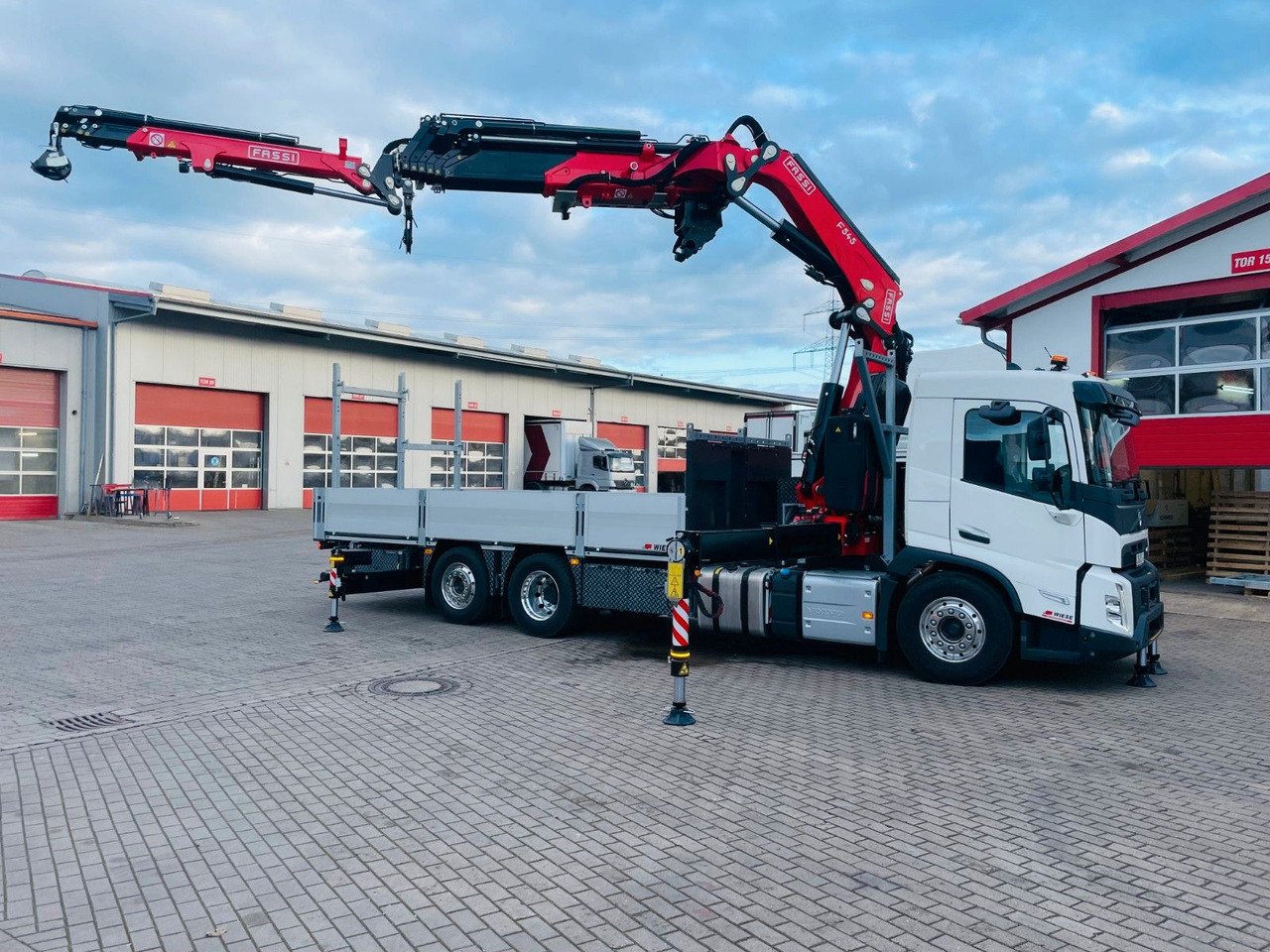 Volvo FMX 500 FASSI Ladekran F545 JIB & Winde Sofort - 드롭사이드/ 플랫베드 트럭, 크레인 트럭 : 사진 4 Volvo FMX 500 FASSI Ladekran F545 JIB & Winde Sofort - 드롭사이드/ 플랫베드 트럭, 크레인 트럭 : 사진 4