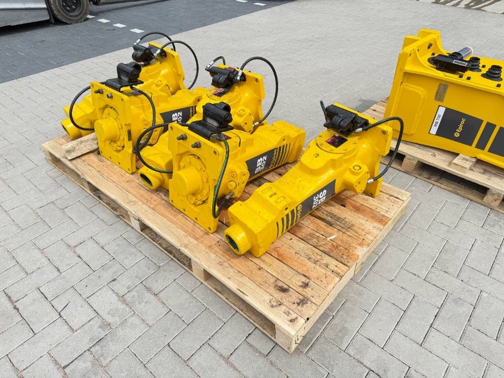 Epiroc ATLAS Copco MB750 - 유압 해머 건설기계 용 : 사진 2 Epiroc ATLAS Copco MB750 - 유압 해머 건설기계 용 : 사진 2