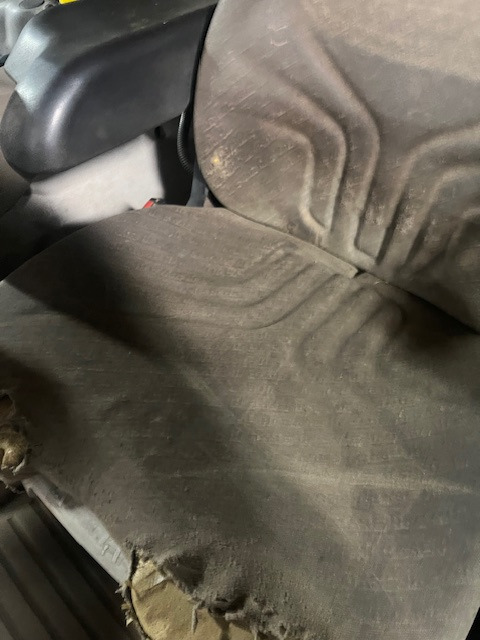 CASE IH MXU 135 - 장궤형 트랙터 : 사진 5 CASE IH MXU 135 - 장궤형 트랙터 : 사진 5