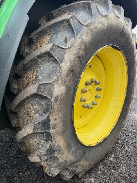 JOHN DEERE 6210R - 장궤형 트랙터 : 사진 2 JOHN DEERE 6210R - 장궤형 트랙터 : 사진 2