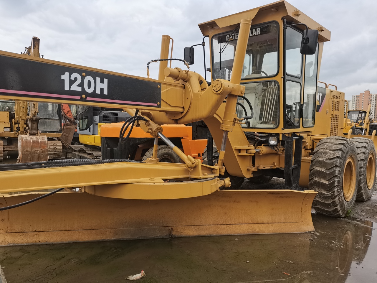 CATERPILLAR 120H - 그레이더 : 사진 3 CATERPILLAR 120H - 그레이더 : 사진 3