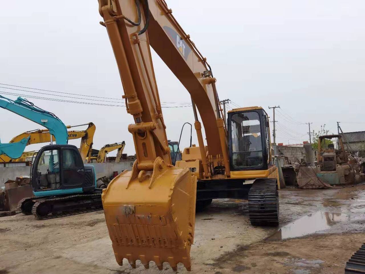 CATERPILLAR 320BL - 크롤러 굴삭기 : 사진 5 CATERPILLAR 320BL - 크롤러 굴삭기 : 사진 5