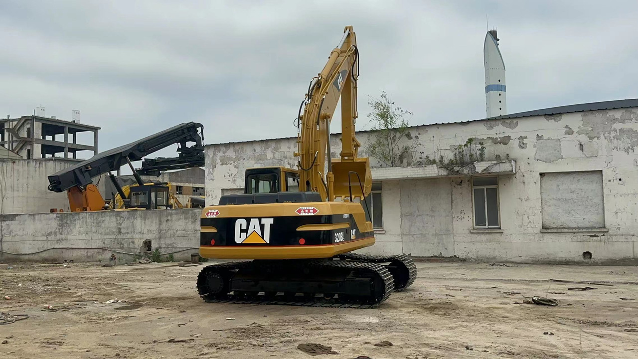 CATERPILLAR 320BL - 크롤러 굴삭기 : 사진 3 CATERPILLAR 320BL - 크롤러 굴삭기 : 사진 3