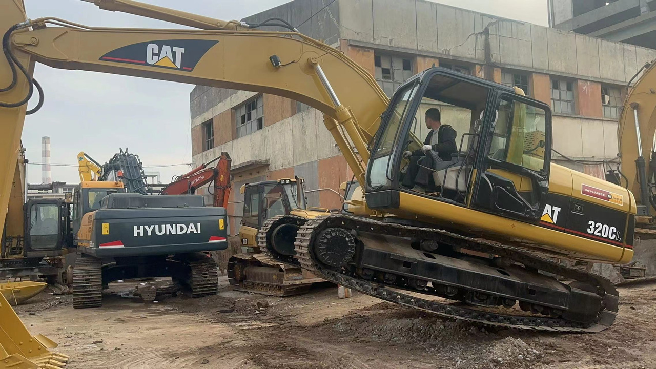 CATERPILLAR 320C 320B 320BL 325B - 크롤러 굴삭기 : 사진 2 CATERPILLAR 320C 320B 320BL 325B - 크롤러 굴삭기 : 사진 2
