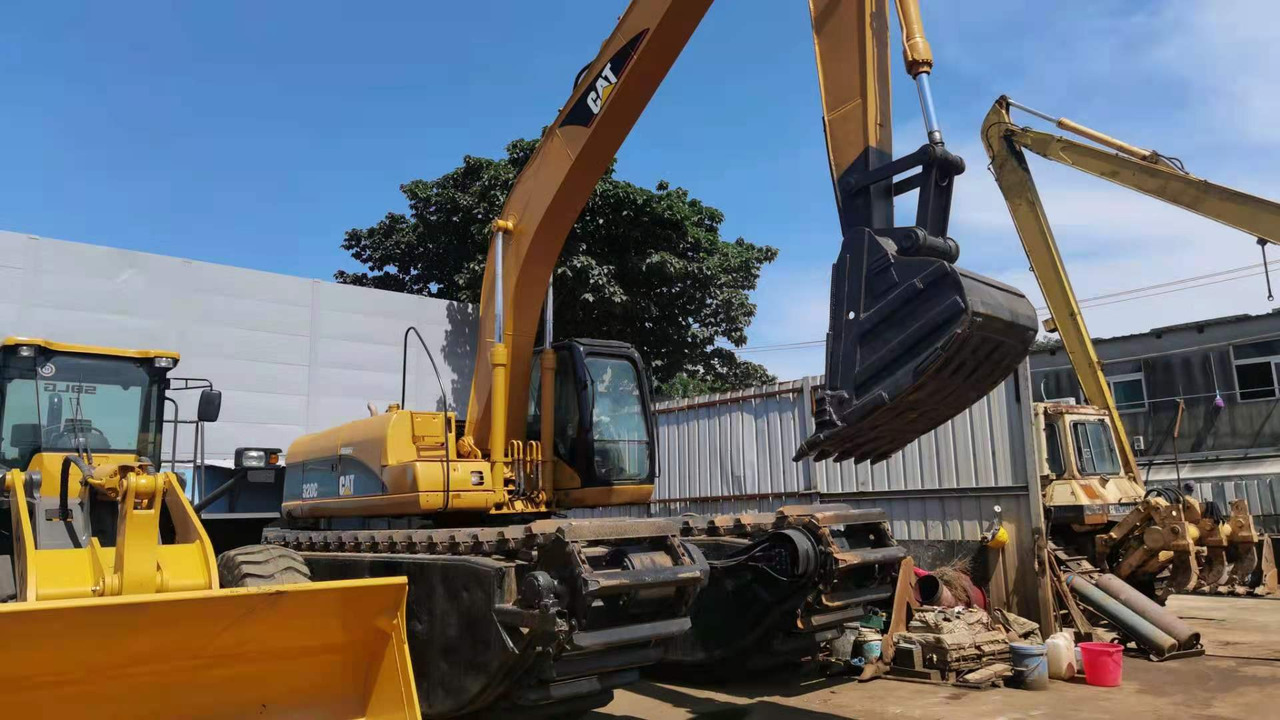 CATERPILLAR 320C - 수륙양용 굴착기 : 사진 4 CATERPILLAR 320C - 수륙양용 굴착기 : 사진 4