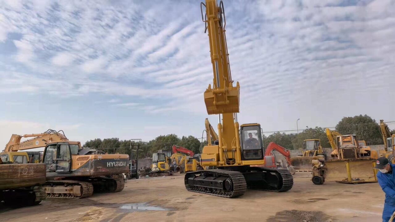 CATERPILLAR 330BL - 크롤러 굴삭기 : 사진 2 CATERPILLAR 330BL - 크롤러 굴삭기 : 사진 2