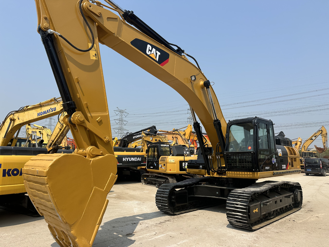 CATERPILLAR 330D - 크롤러 굴삭기 : 사진 3 CATERPILLAR 330D - 크롤러 굴삭기 : 사진 3