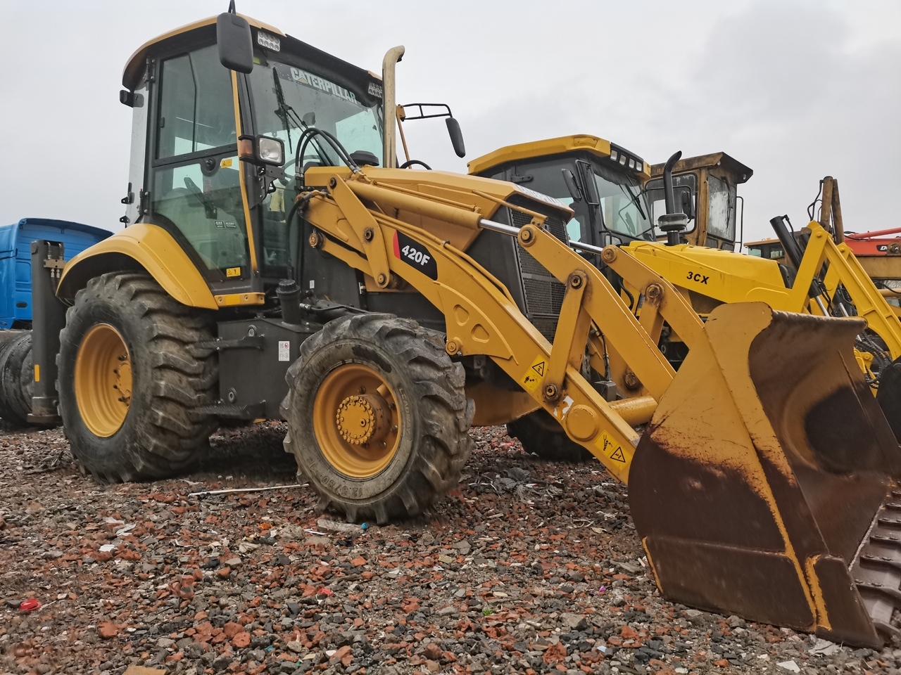 CATERPILLAR 420F - 백호 로더 : 사진 1 CATERPILLAR 420F - 백호 로더 : 사진 1
