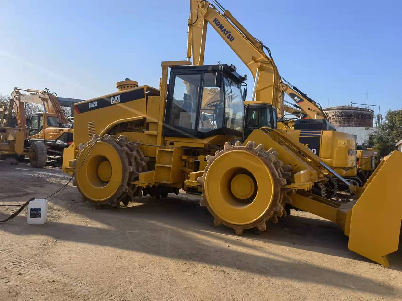 CATERPILLAR 862G - 소형 트랙 로더 : 사진 2 CATERPILLAR 862G - 소형 트랙 로더 : 사진 2