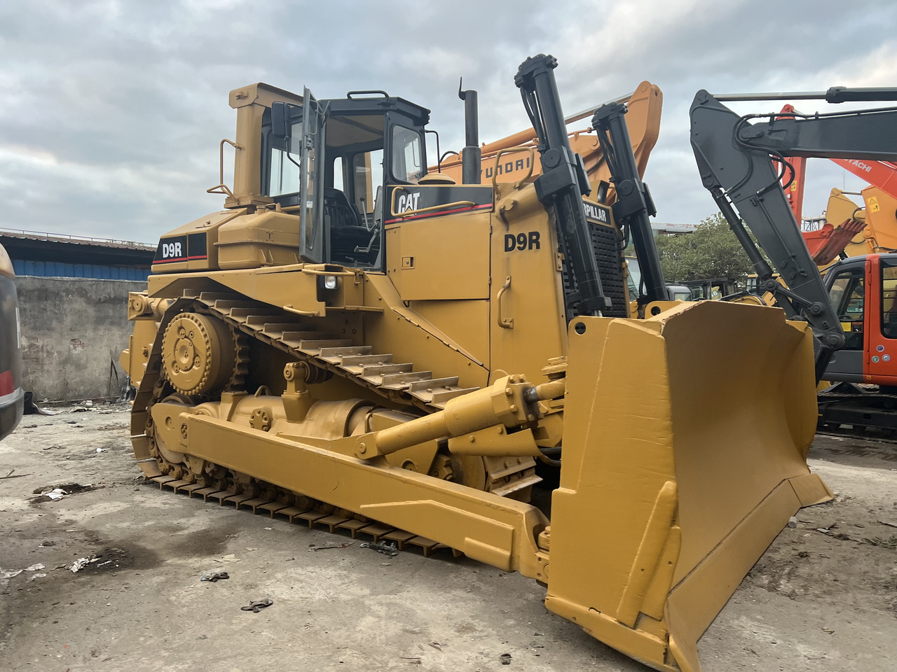 CATERPILLAR D9R - 불도저 : 사진 5 CATERPILLAR D9R - 불도저 : 사진 5