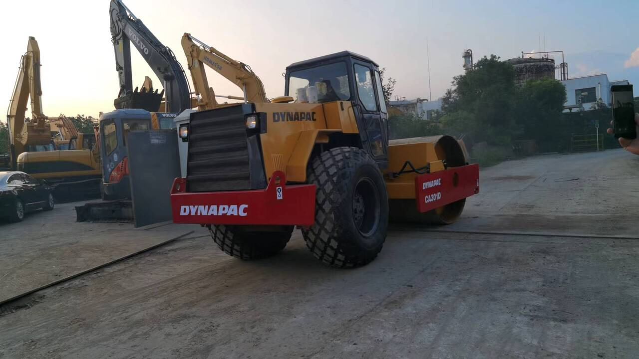 롤러 DYNAPAC CA301D-roller : 사진 6 롤러 DYNAPAC CA301D-roller : 사진 6