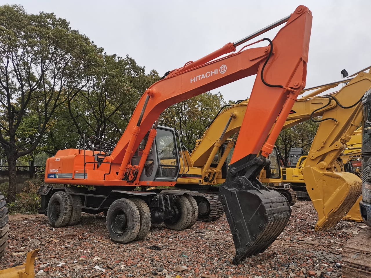 HITACHI EX160WD - 휠 굴삭기 : 사진 1 HITACHI EX160WD - 휠 굴삭기 : 사진 1