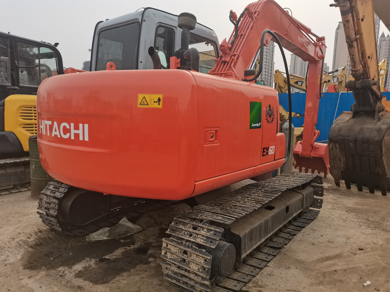 HITACHI EX60 - 크롤러 굴삭기 : 사진 2 HITACHI EX60 - 크롤러 굴삭기 : 사진 2
