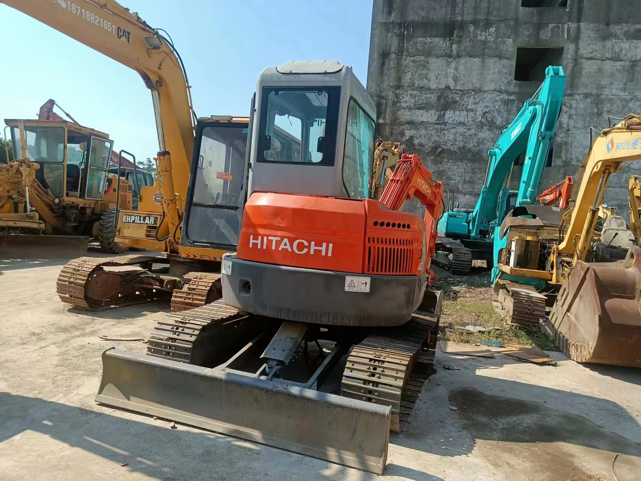 HITACHI ZX40U - 크롤러 굴삭기 : 사진 4 HITACHI ZX40U - 크롤러 굴삭기 : 사진 4