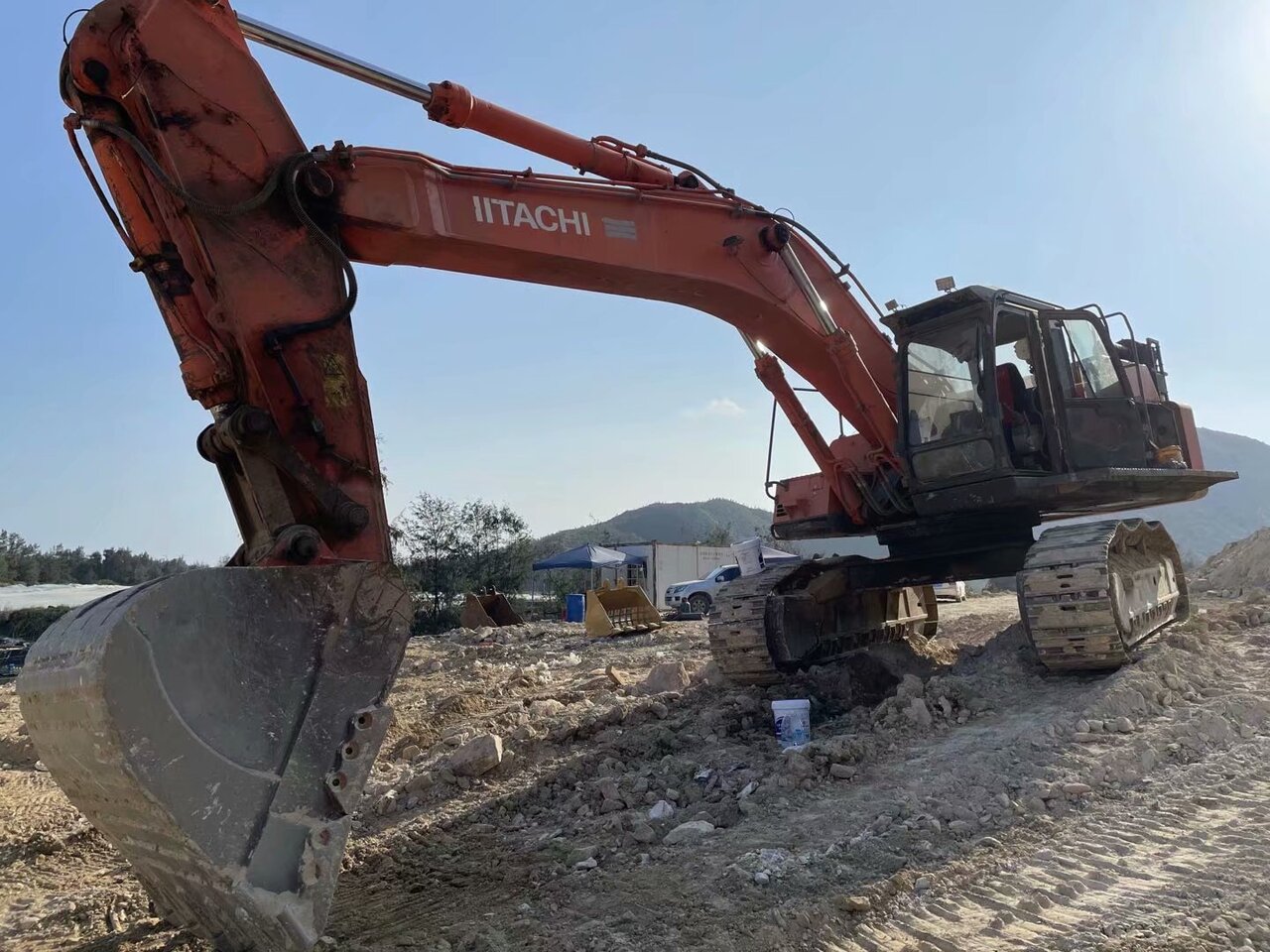 HITACHI ZX470-3 - 크롤러 굴삭기 : 사진 2 HITACHI ZX470-3 - 크롤러 굴삭기 : 사진 2