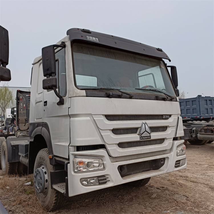HOWO 6x4 375hp tractor - 트랙터 유닛 : 사진 3 HOWO 6x4 375hp tractor - 트랙터 유닛 : 사진 3