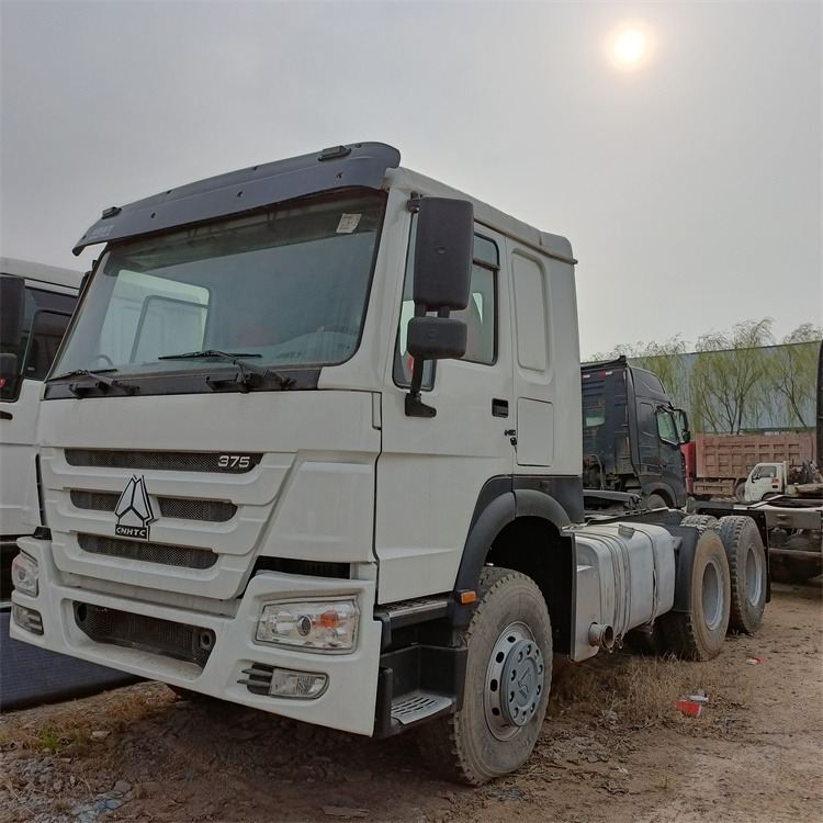 트랙터 유닛 HOWO 6x4 375hp tractor : 사진 6