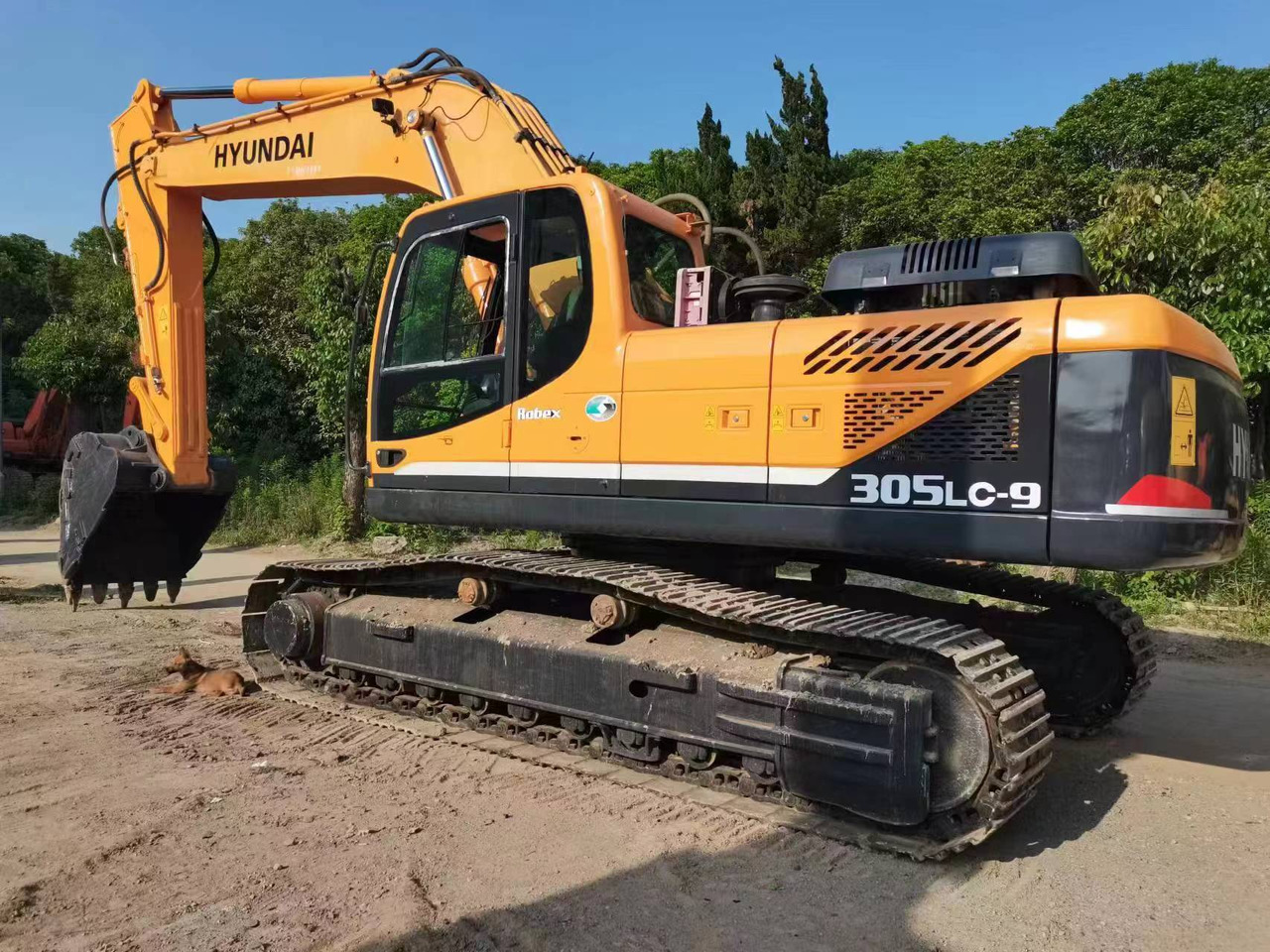 HYUNDAI R305LC-9T - 크롤러 굴삭기 : 사진 1 HYUNDAI R305LC-9T - 크롤러 굴삭기 : 사진 1