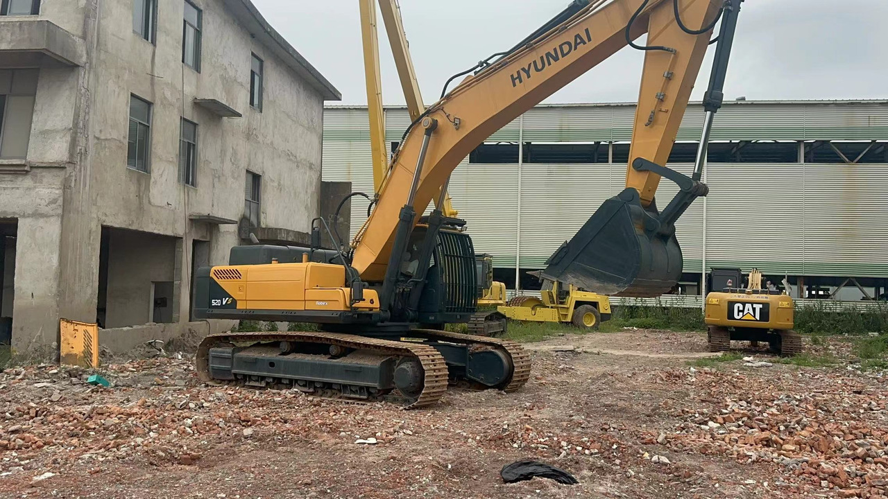 HYUNDAI R520L-9VS - 크롤러 굴삭기 : 사진 4 HYUNDAI R520L-9VS - 크롤러 굴삭기 : 사진 4