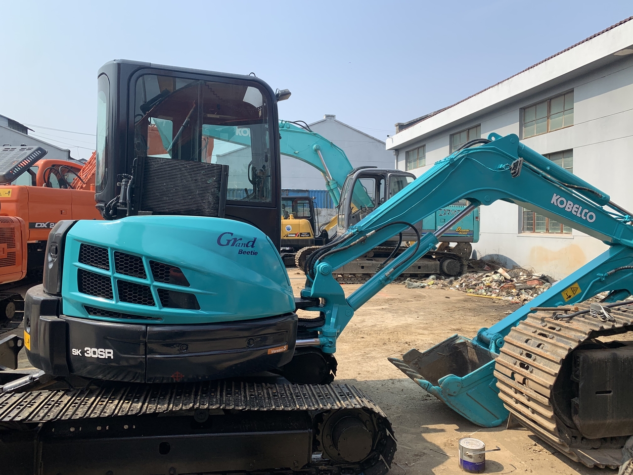 KOBELCO SK30SR - 미니 굴삭기 : 사진 3 KOBELCO SK30SR - 미니 굴삭기 : 사진 3