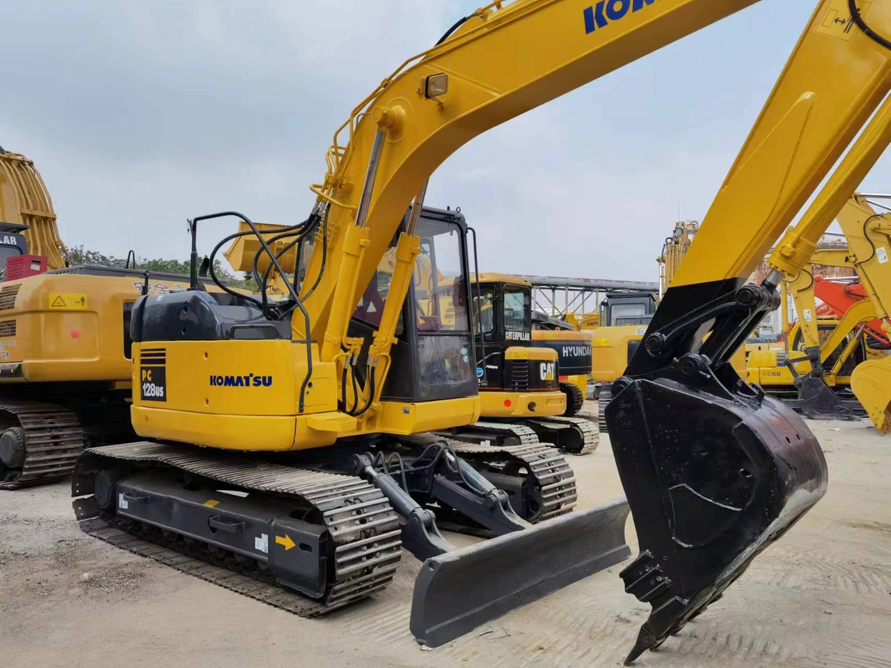 KOMATSU PC128 - 크롤러 굴삭기 : 사진 4 KOMATSU PC128 - 크롤러 굴삭기 : 사진 4