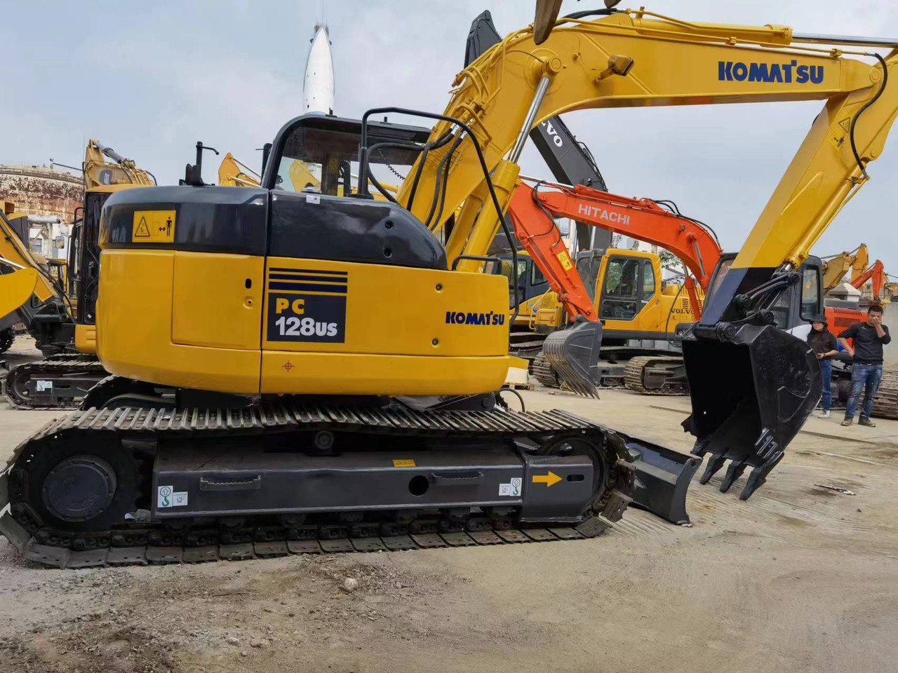 KOMATSU PC128 - 크롤러 굴삭기 : 사진 1 KOMATSU PC128 - 크롤러 굴삭기 : 사진 1