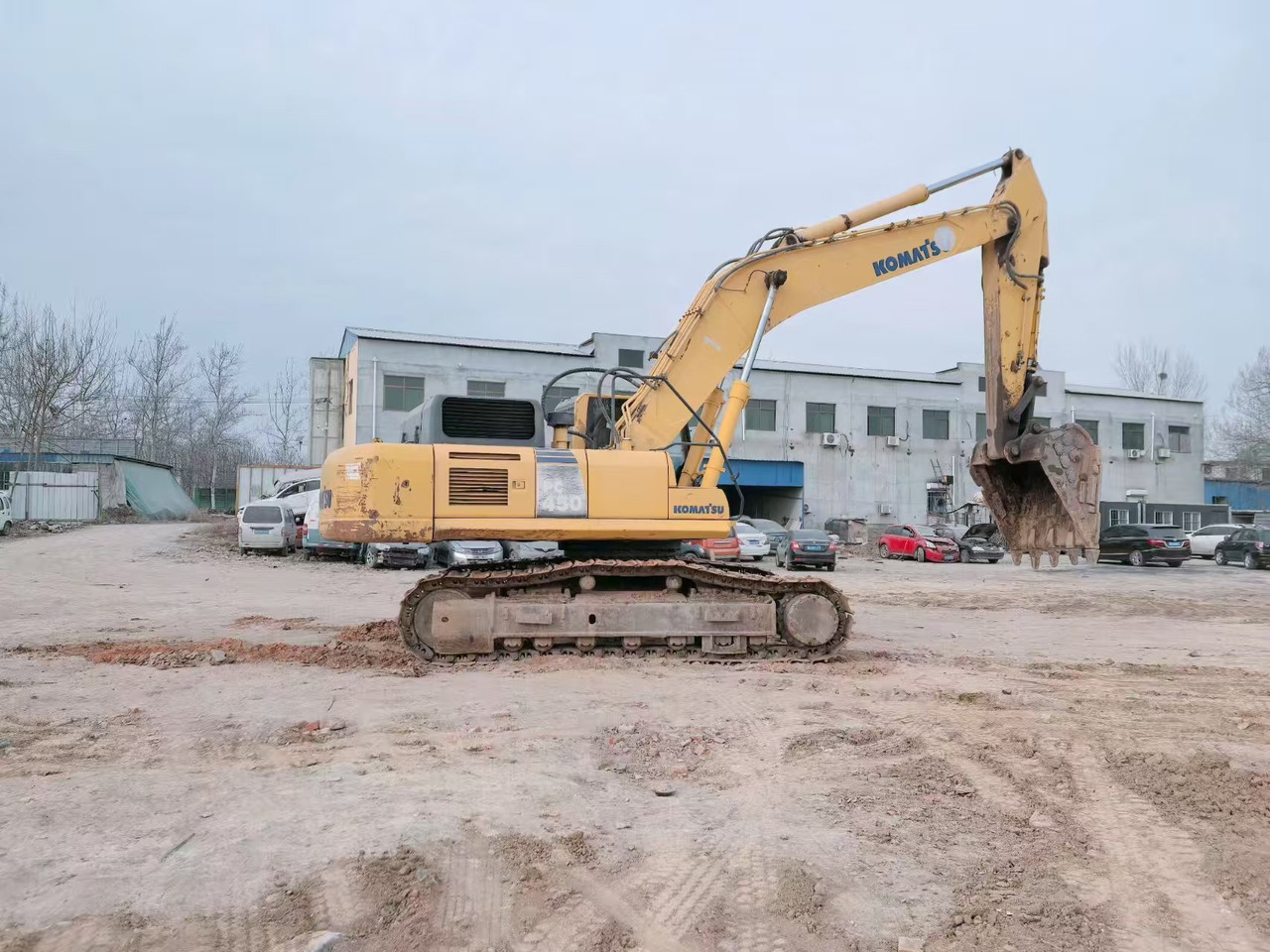 KOMATSU PC450-8 - 크롤러 굴삭기 : 사진 3 KOMATSU PC450-8 - 크롤러 굴삭기 : 사진 3