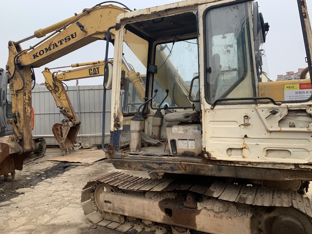 KOMATSU PC60-excavator - 크롤러 굴삭기 : 사진 2 KOMATSU PC60-excavator - 크롤러 굴삭기 : 사진 2