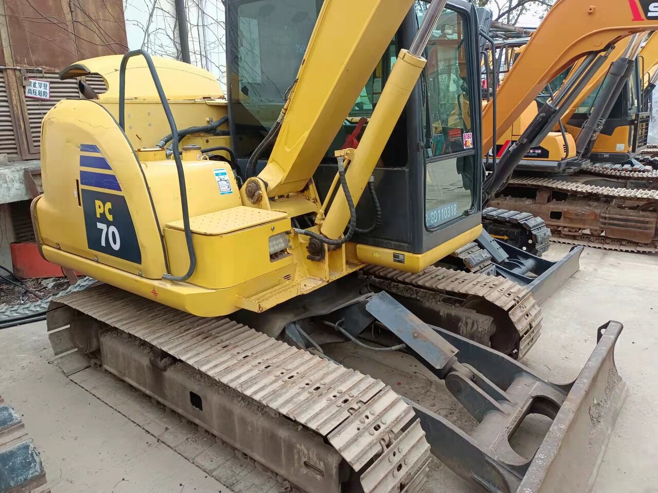 KOMATSU PC70 - 미니 굴삭기 : 사진 3 KOMATSU PC70 - 미니 굴삭기 : 사진 3