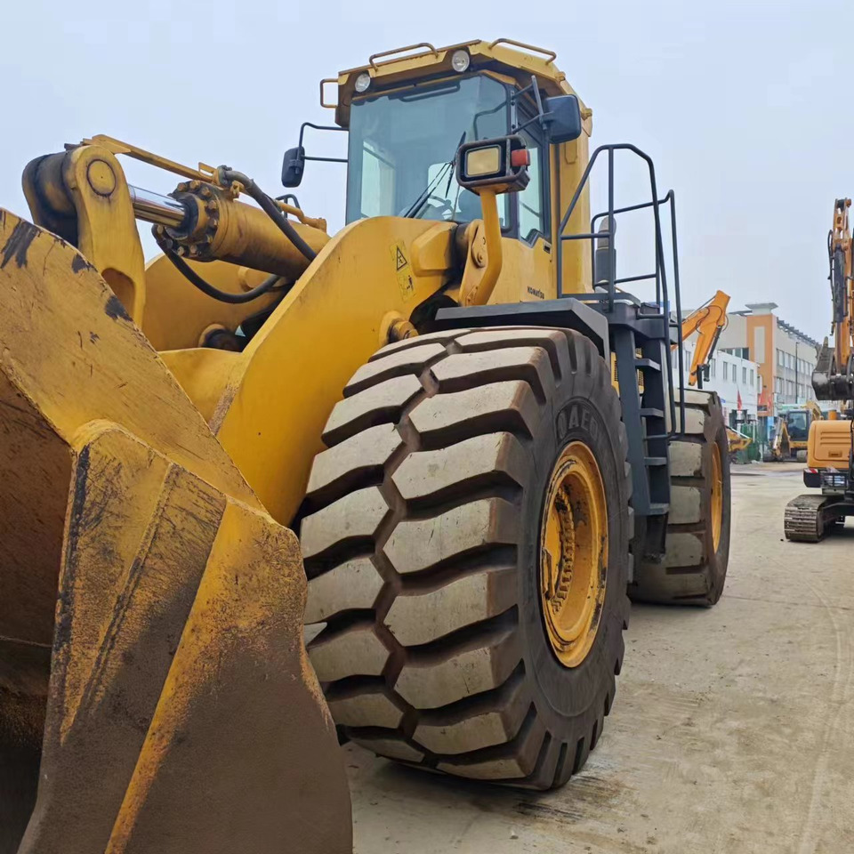 KOMATSU WA600-3 - 휠 로더 : 사진 4 KOMATSU WA600-3 - 휠 로더 : 사진 4