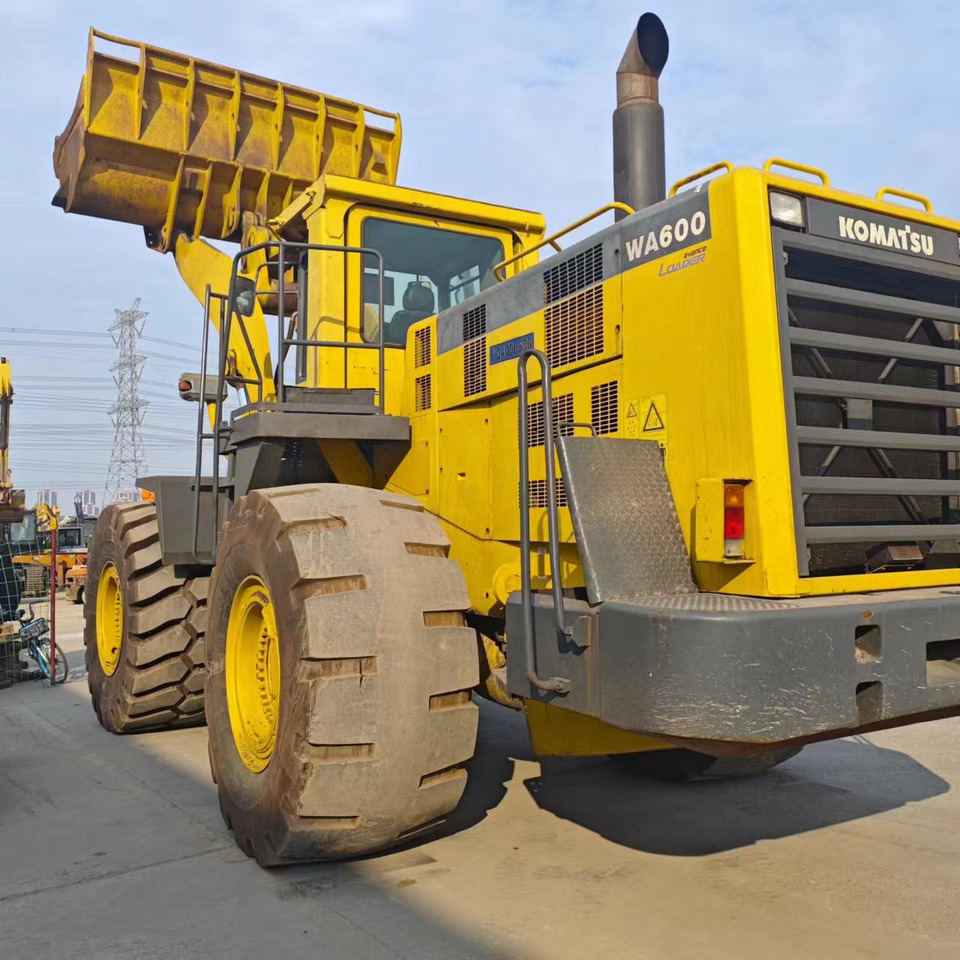 KOMATSU WA600-3 - 휠 로더 : 사진 1 KOMATSU WA600-3 - 휠 로더 : 사진 1
