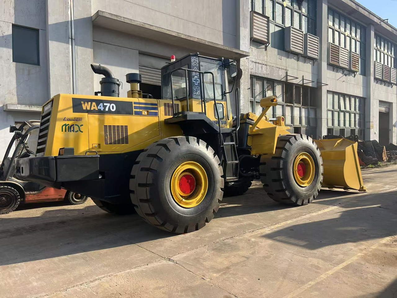 Komatsu WA470-3 - 휠 로더 : 사진 4 Komatsu WA470-3 - 휠 로더 : 사진 4