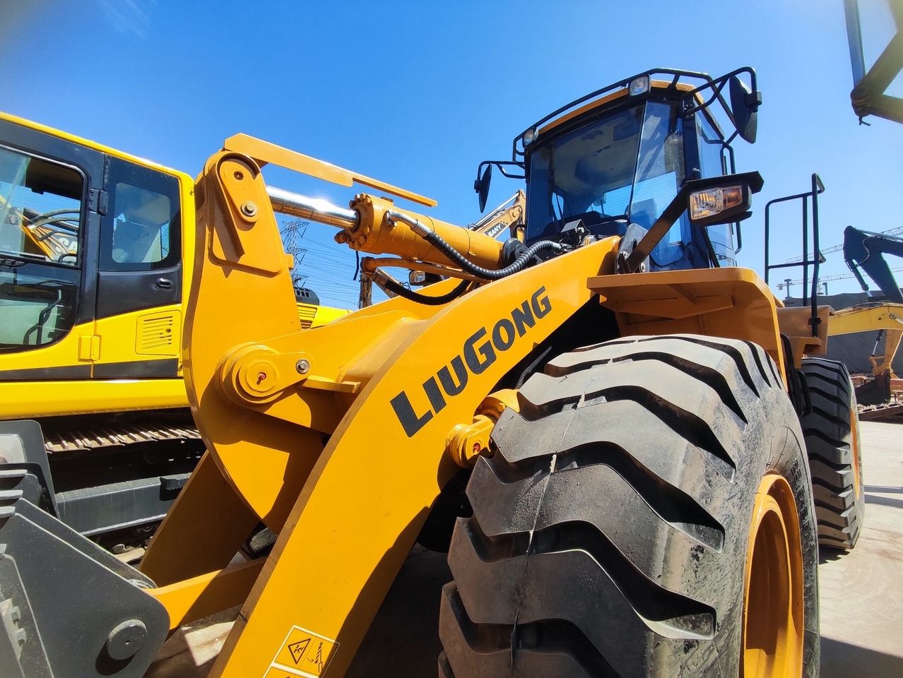LIUGONG CLG856H - 휠 로더 : 사진 5 LIUGONG CLG856H - 휠 로더 : 사진 5