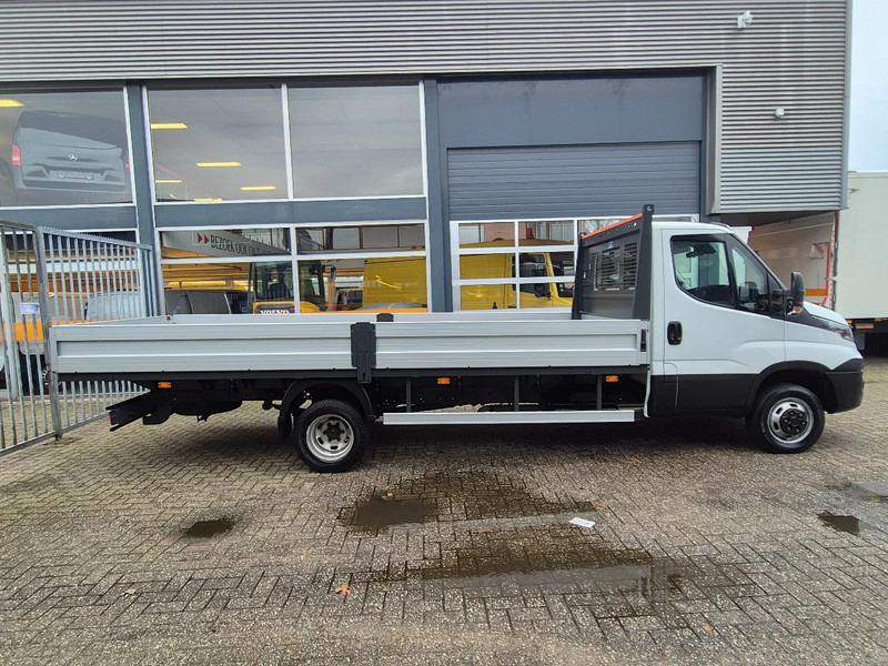 Iveco Daily 50C18 Pritsche 3.0D Euro 6 Hi-Matic GVW 3500 kg - 플랫베드 밴 : 사진 4 Iveco Daily 50C18 Pritsche 3.0D Euro 6 Hi-Matic GVW 3500 kg - 플랫베드 밴 : 사진 4