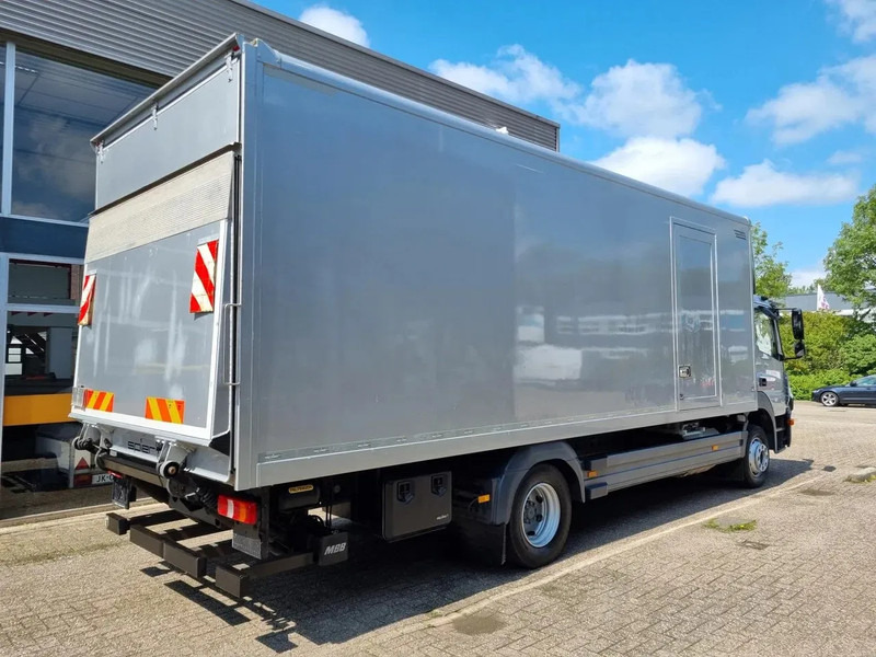 Mercedes-Benz Atego 1218 Koffer/ Ladebordwand/ Airco/ Grau Metallic - 박스 트럭 : 사진 3 Mercedes-Benz Atego 1218 Koffer/ Ladebordwand/ Airco/ Grau Metallic - 박스 트럭 : 사진 3