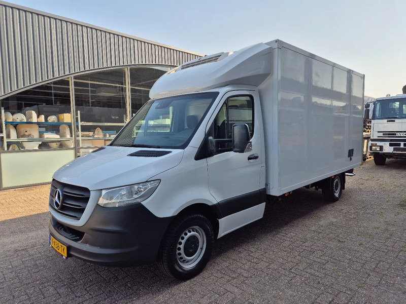Mercedes-Benz Sprinter 316 CDI Kuhlkoffer Thermoking V300MAX st 230V Euro 6D (4) - 냉동 밴 : 사진 5 Mercedes-Benz Sprinter 316 CDI Kuhlkoffer Thermoking V300MAX st 230V Euro 6D (4) - 냉동 밴 : 사진 5