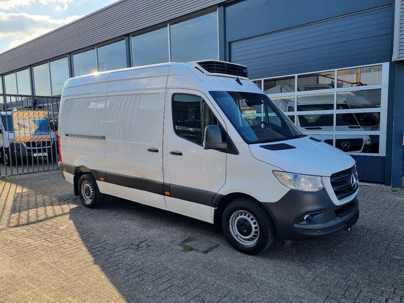 Mercedes-Benz Sprinter 316 CDI L2H2 Koelwagen Multitemp Carrier Xarios 350MT 2 Comp. - 냉동 밴 : 사진 1 Mercedes-Benz Sprinter 316 CDI L2H2 Koelwagen Multitemp Carrier Xarios 350MT 2 Comp. - 냉동 밴 : 사진 1