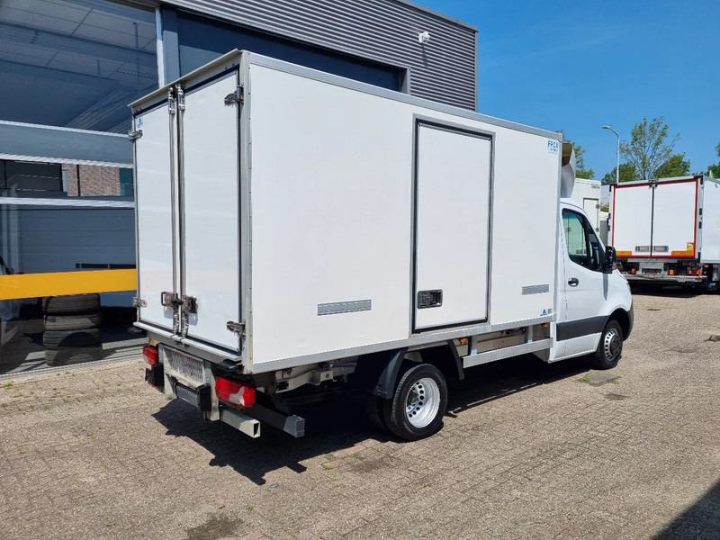 Mercedes-Benz Sprinter 519 CDI 3.0 V6 KUHLKOFFER ATP TK V300MAX ST230V +20C / -20C - 냉동 밴 : 사진 2 Mercedes-Benz Sprinter 519 CDI 3.0 V6 KUHLKOFFER ATP TK V300MAX ST230V +20C / -20C - 냉동 밴 : 사진 2