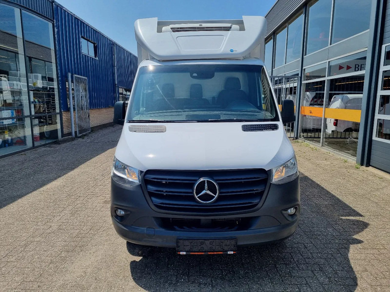 Mercedes-Benz Sprinter 519 CDI 3.0 V6 KUHLKOFFER ATP TK V300MAX ST230V +20C / -20C - 냉동 밴 : 사진 3 Mercedes-Benz Sprinter 519 CDI 3.0 V6 KUHLKOFFER ATP TK V300MAX ST230V +20C / -20C - 냉동 밴 : 사진 3