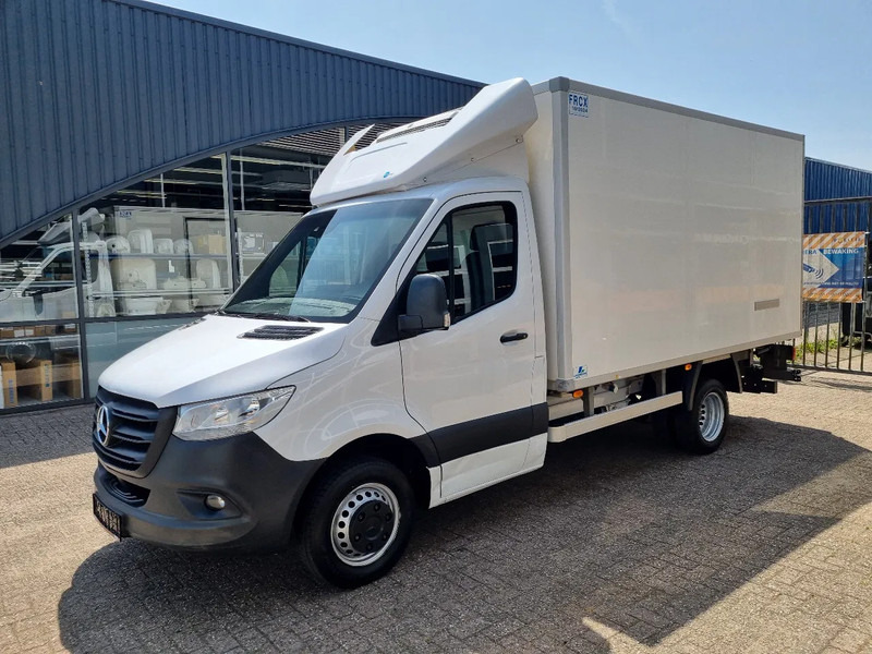 Mercedes-Benz Sprinter 519 CDI 3.0 V6 KUHLKOFFER ATP TK V300MAX ST230V +20C / -20C - 냉동 밴 : 사진 4 Mercedes-Benz Sprinter 519 CDI 3.0 V6 KUHLKOFFER ATP TK V300MAX ST230V +20C / -20C - 냉동 밴 : 사진 4