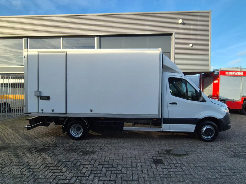 Mercedes-Benz Sprinter 519 CDI/ Koffer/ 3.0 CDI V6/ E6d - 박스 밴 : 사진 2 Mercedes-Benz Sprinter 519 CDI/ Koffer/ 3.0 CDI V6/ E6d - 박스 밴 : 사진 2
