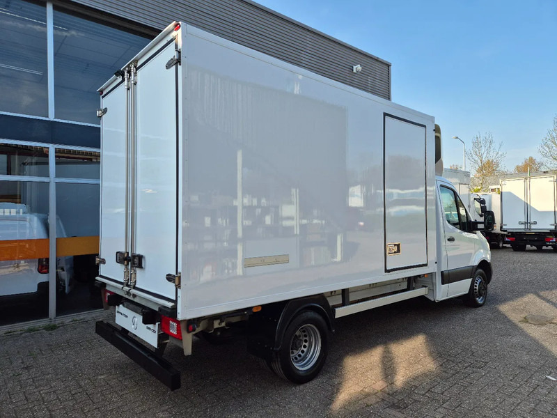 Mercedes-Benz Sprinter 519 CDI/ Kuhlkoffer/ TK V500 MAX MT/ -20+20 - 냉동 밴 : 사진 3 Mercedes-Benz Sprinter 519 CDI/ Kuhlkoffer/ TK V500 MAX MT/ -20+20 - 냉동 밴 : 사진 3