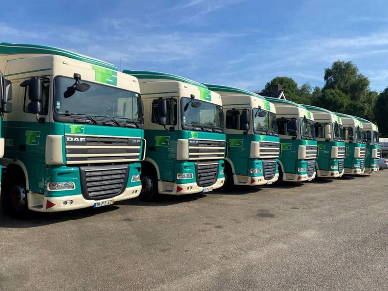 DAF XF 105.410 4 PIECES AVAILABLE - 트랙터 유닛 : 사진 2 DAF XF 105.410 4 PIECES AVAILABLE - 트랙터 유닛 : 사진 2