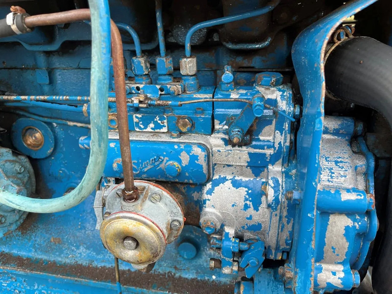 Ford 5000 5000 2WD Agricultural Tractor - 장궤형 트랙터 : 사진 4 Ford 5000 5000 2WD Agricultural Tractor - 장궤형 트랙터 : 사진 4