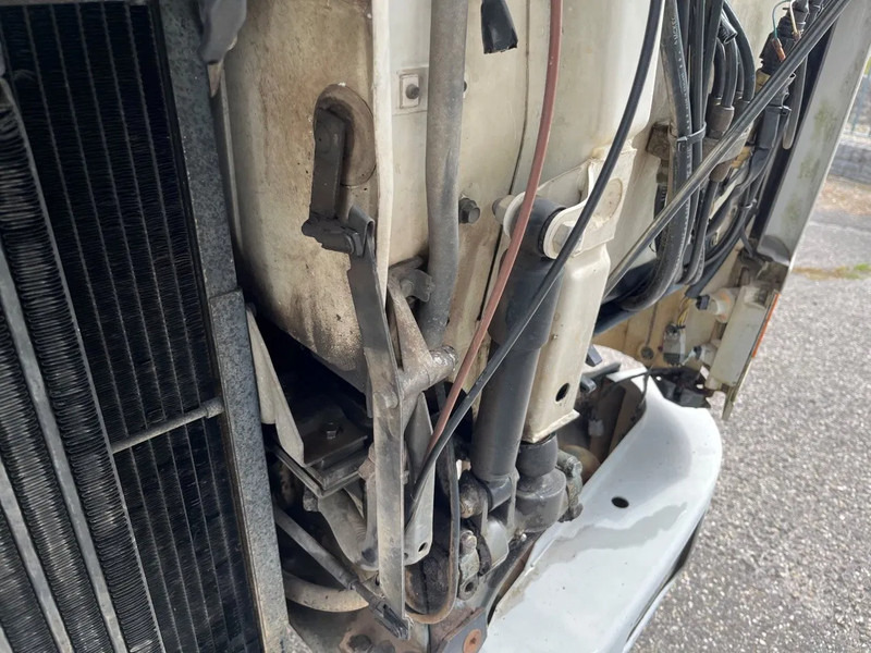 Volvo FL 10.320 4X2 TRUCKHEAD FULL STEEL SUSPENSION - 트랙터 유닛 : 사진 4 Volvo FL 10.320 4X2 TRUCKHEAD FULL STEEL SUSPENSION - 트랙터 유닛 : 사진 4