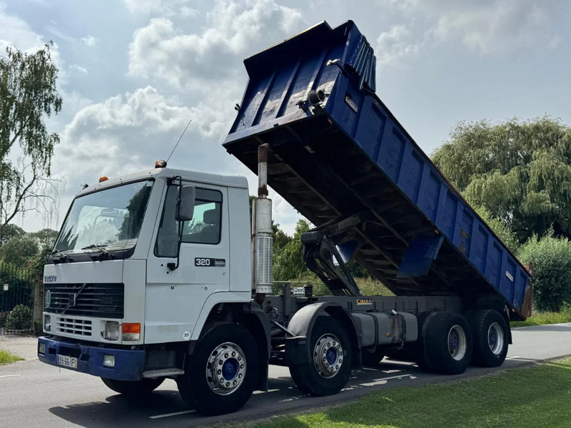 Volvo FL 10.360 8X4 FULL STEEL SPRING MANUAL GEARBOX BIG KIPPER MECHANIC FUEL PUMP - 덤프트럭 : 사진 1 Volvo FL 10.360 8X4 FULL STEEL SPRING MANUAL GEARBOX BIG KIPPER MECHANIC FUEL PUMP - 덤프트럭 : 사진 1