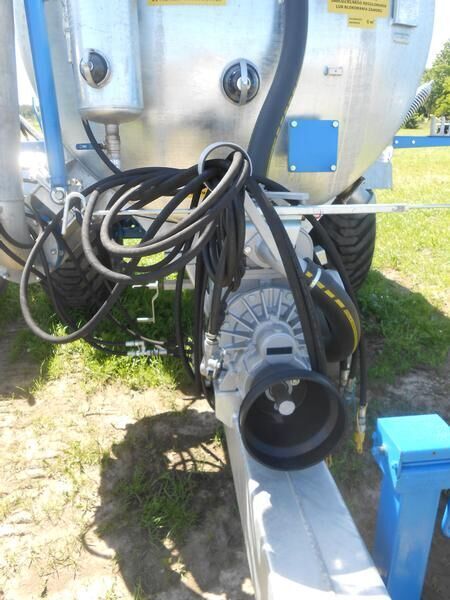 MEPROZET Güllefässer/ Slurry tank/ Beczkowóz T-528/5 (PN60/3) - 슬러리 탱커 : 사진 3 MEPROZET Güllefässer/ Slurry tank/ Beczkowóz T-528/5 (PN60/3) - 슬러리 탱커 : 사진 3