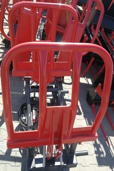METAL-TECHNIK New Rundballenzange/ Bale clamp/ Chwytak do bel - 그래플 농업용 기계 용 : 사진 2 METAL-TECHNIK New Rundballenzange/ Bale clamp/ Chwytak do bel - 그래플 농업용 기계 용 : 사진 2