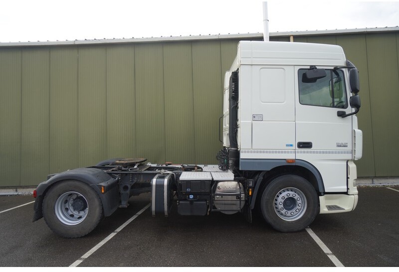 DAF XF 105.460 FT SPACECAB RETARDER PTO - 트랙터 유닛 : 사진 2 DAF XF 105.460 FT SPACECAB RETARDER PTO - 트랙터 유닛 : 사진 2